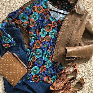 Spring Floral Lynnae Top NWT 2XL LuLaRoe